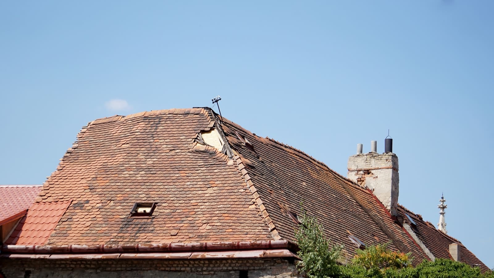 Emergency Roof Repairs in the Swansea area